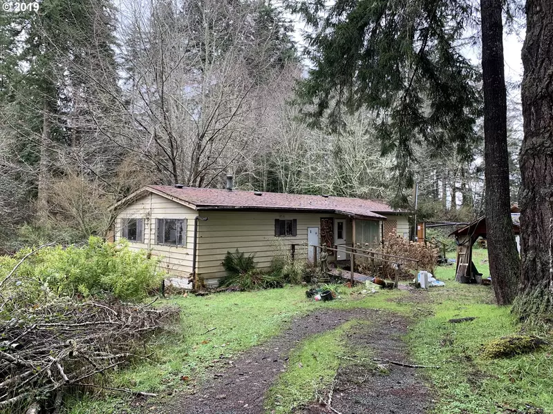 57003 GLADEWOOD RD, Coquille, OR 97423