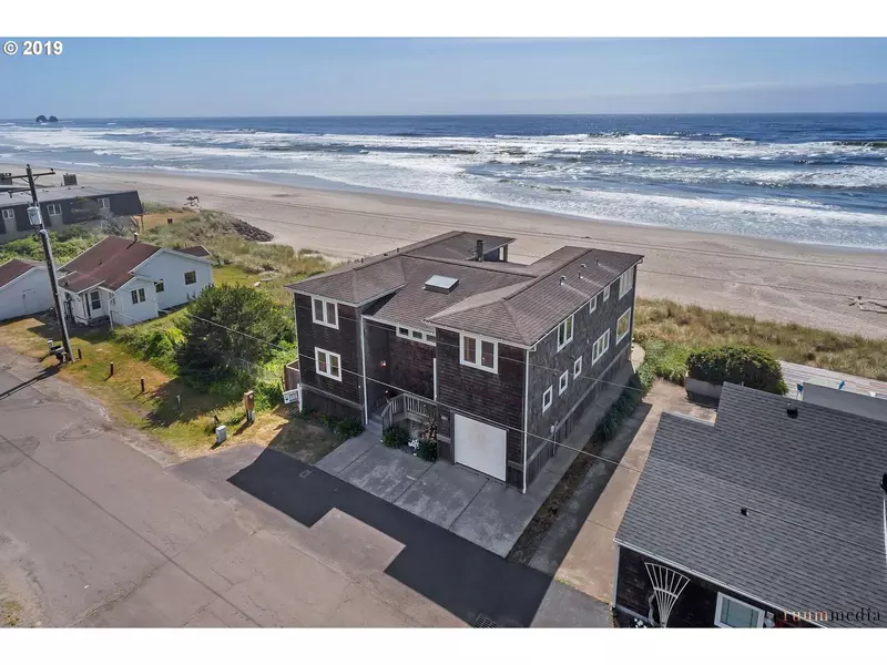 691 N PACIFIC ST, Rockaway Beach, OR 97136