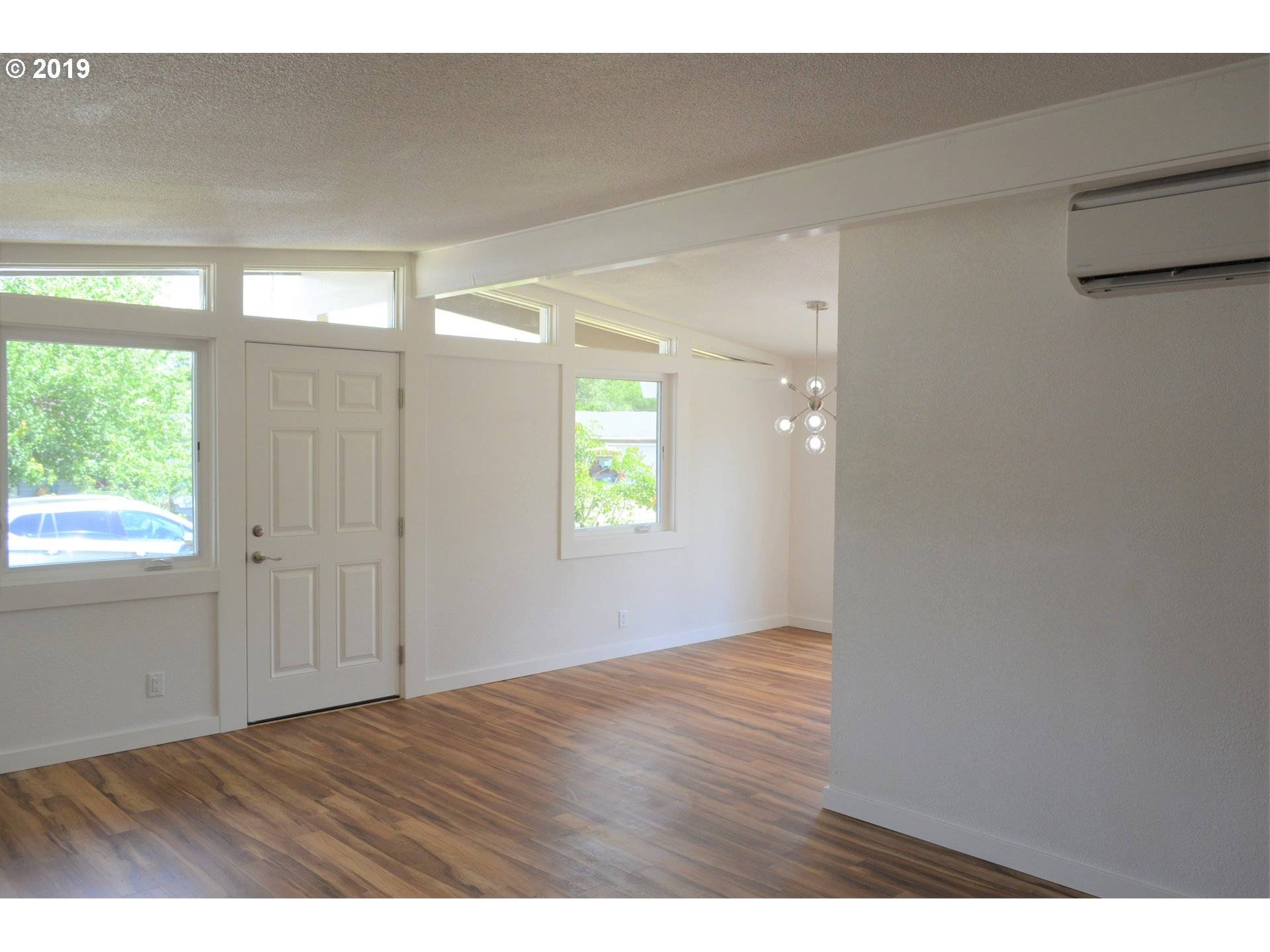 Eugene, OR 97405,830 E 36TH PL