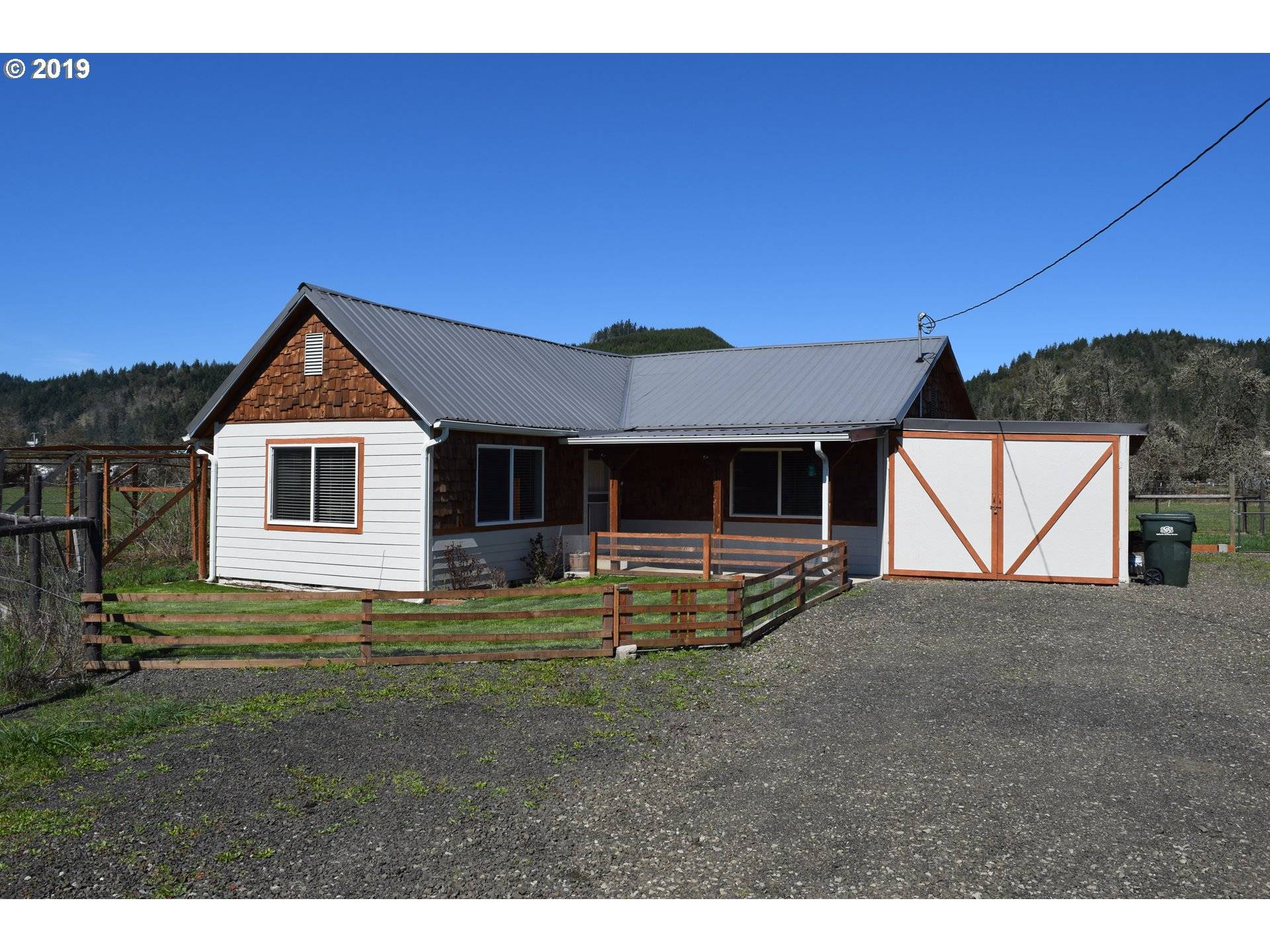 210 RED RD, Sutherlin, OR 97479
