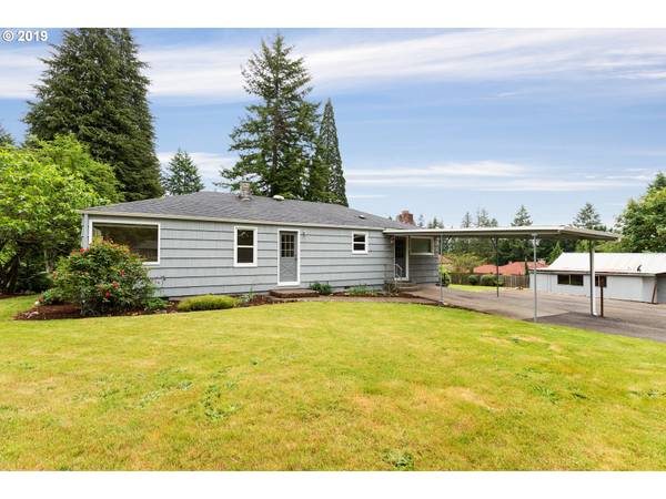 15084 S HENRICI RD, Oregon City, OR 97045