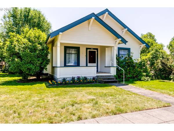 819 D ST, Springfield, OR 97477