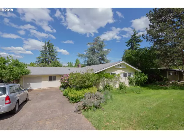 225 E 36TH AVE, Eugene, OR 97405