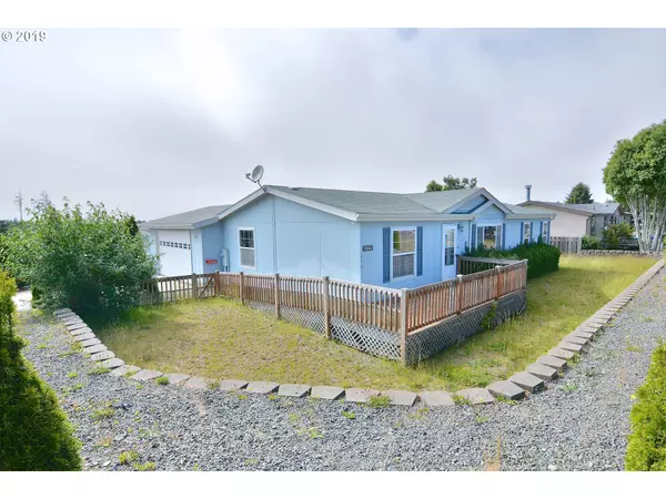 910 S MORRISON, Coos Bay, OR 97420