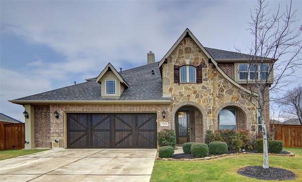 7503 Lynnwood Drive, Grand Prairie, TX 75054