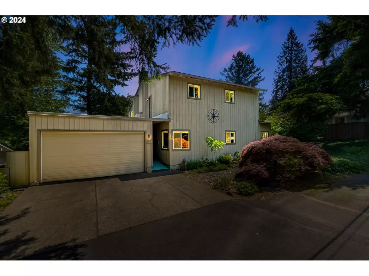 Portland, OR 97219,9268 SW BRIER PL