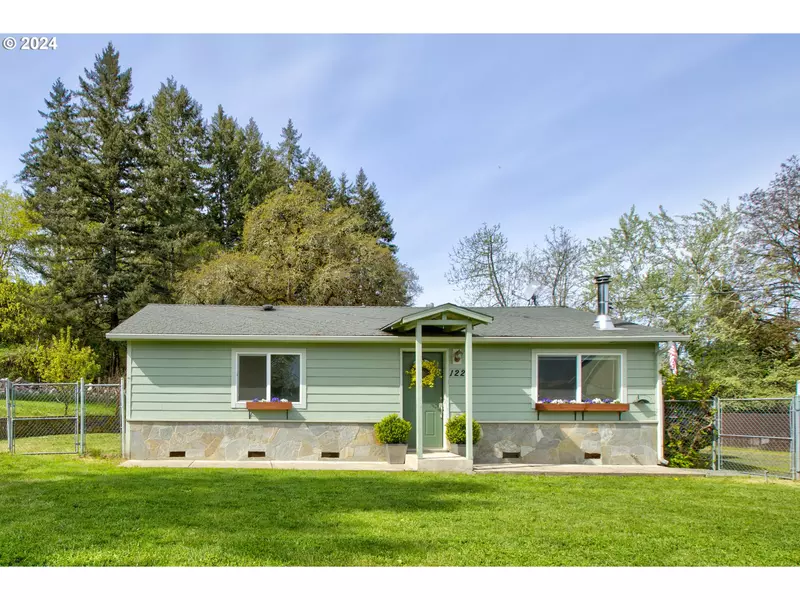 122 ABBOTT ST, Glide, OR 97443