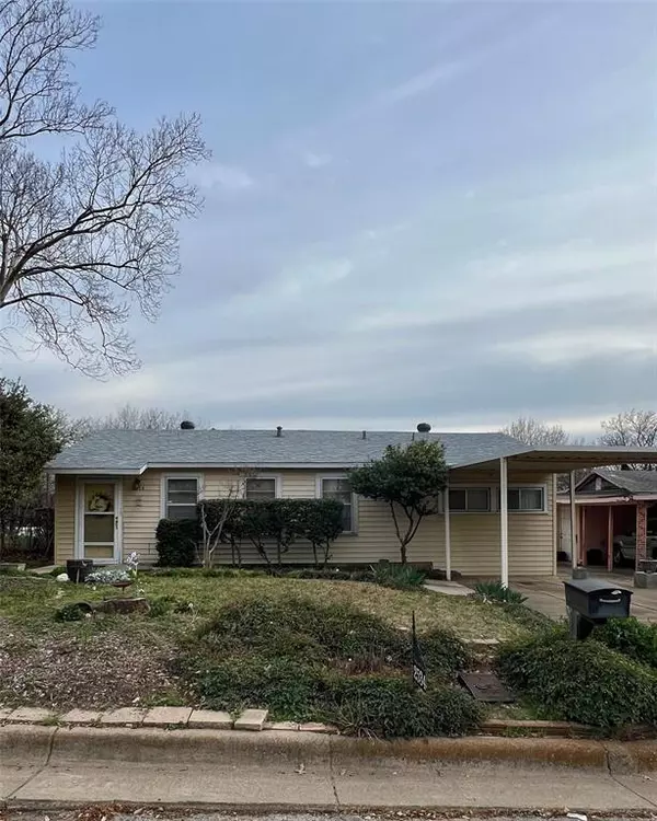 2534 Avenue G, Fort Worth, TX 76105