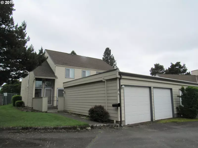 50 NE VILLAGE SQUIRE AVE #8, Gresham, OR 97030