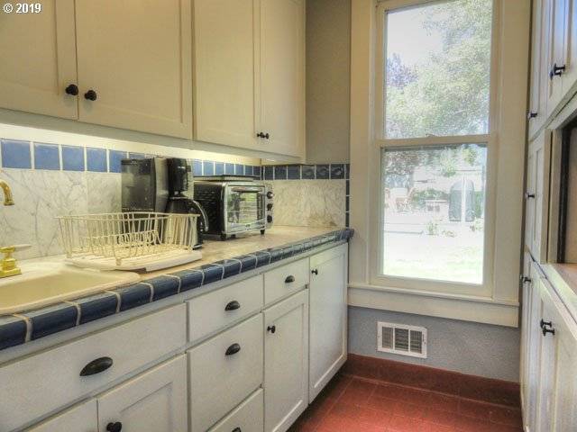 Hillsboro, OR 97123,22665 SW SCHOLLS FERRY RD
