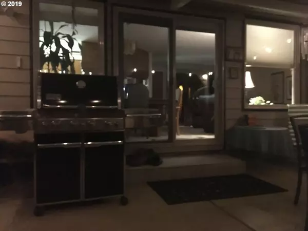 Eugene, OR 97404,1111 RISDEN PL