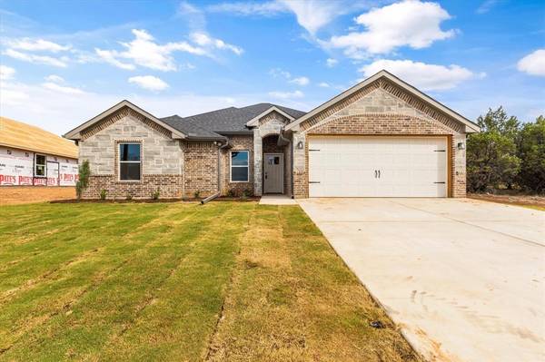 2505 Christine Drive, Granbury, TX 76048