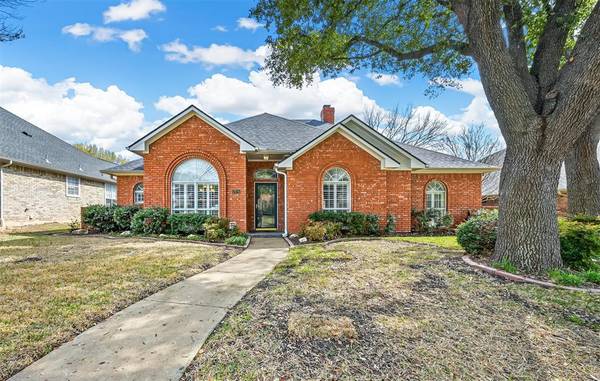 2676 Daisy Lane, Richardson, TX 75082