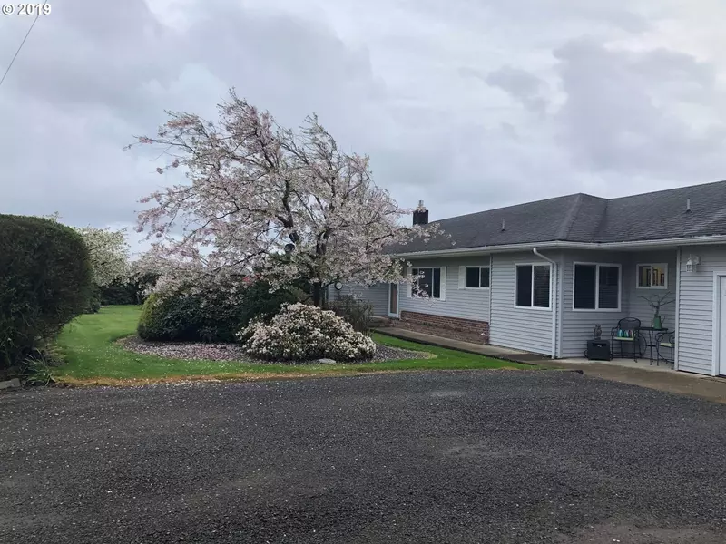 1675 MAKINSTER RD, Tillamook, OR 97141