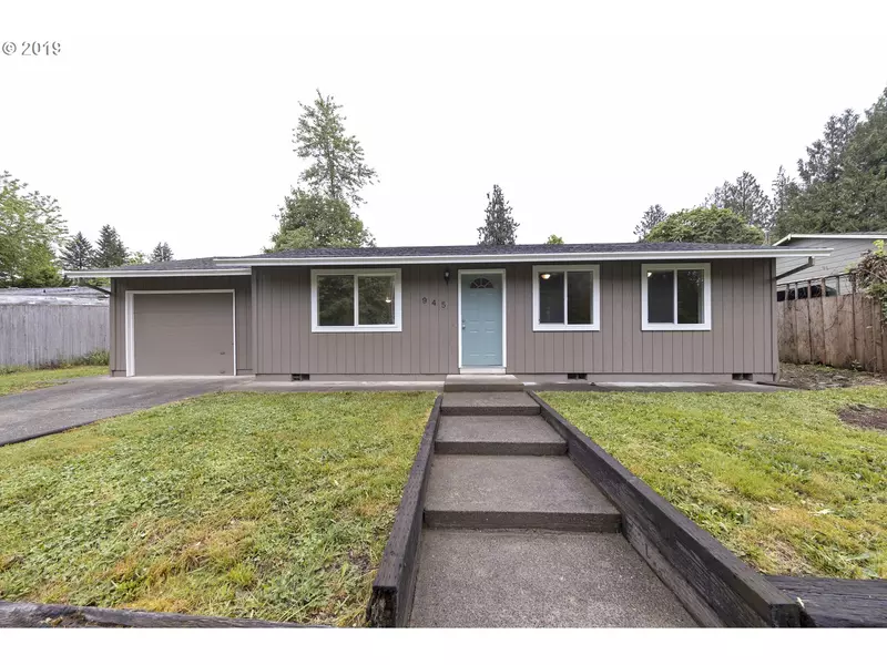 945 SW LAKESHORE DR, Estacada, OR 97023