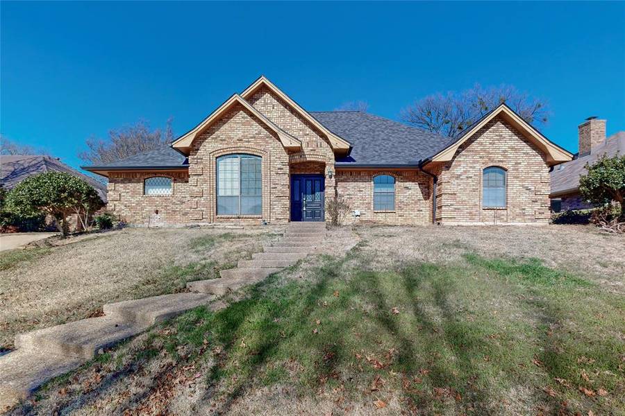 705 Bunker Hill Drive, Arlington, TX 76011