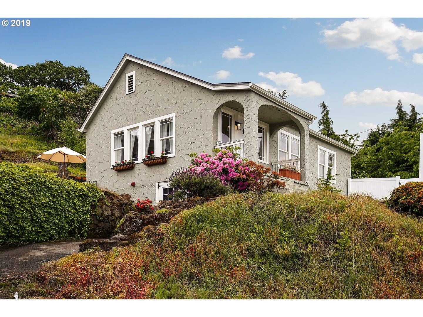 West Linn, OR 97068,1721 EASY ST