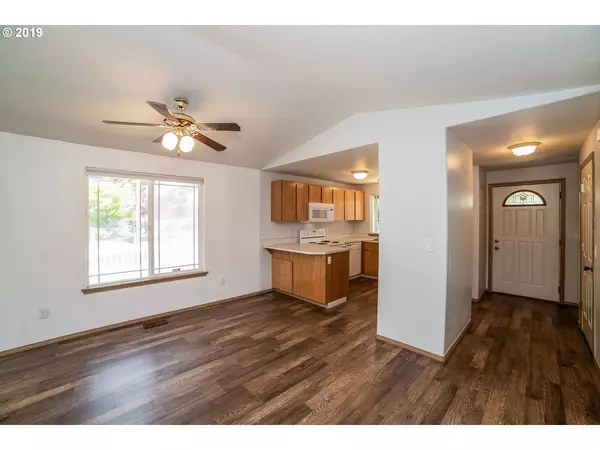 Portland, OR 97236,5807 SE 133RD PL