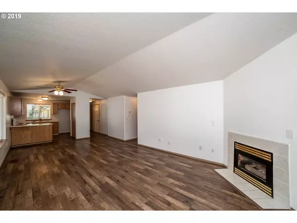 Portland, OR 97236,5807 SE 133RD PL