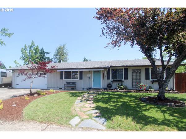 213 F ST, Creswell, OR 97426