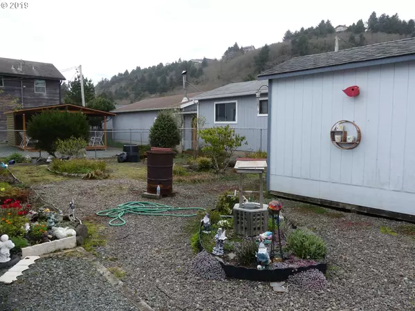 Rockaway Beach, OR 97136,616 S CORAL ST