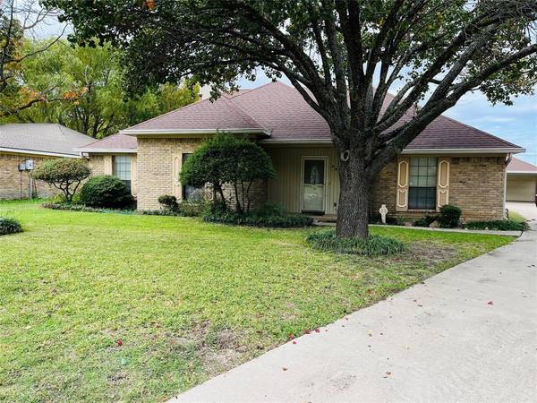 7505 Salzburg Drive, Rowlett, TX 75089