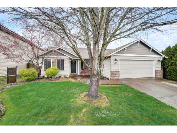 1241 INDEPENDENCE AVE, Woodburn, OR 97071