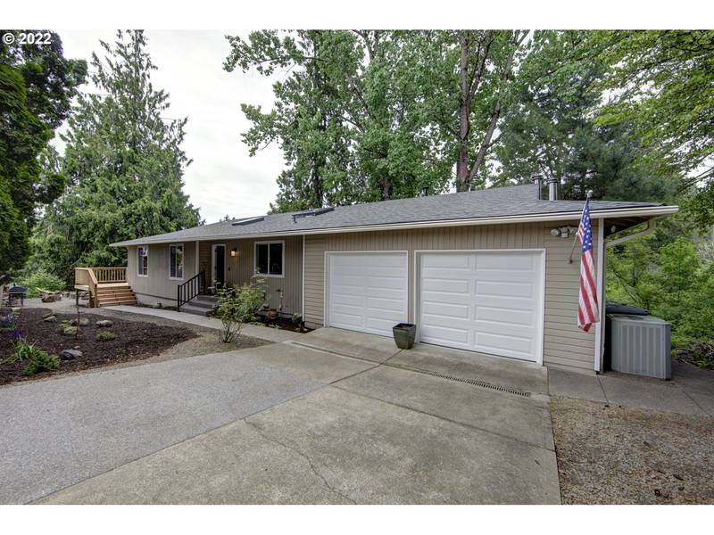 1740 NE 2ND AVE, Hillsboro, OR 97124