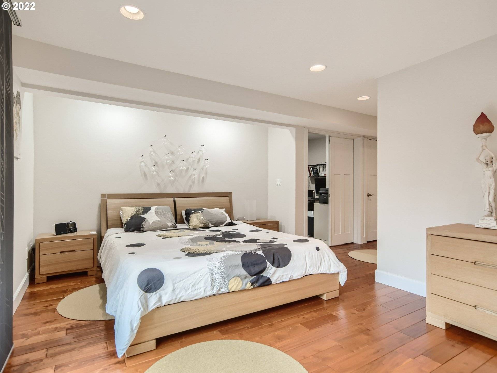 West Linn, OR 97068,4175 RIVERVIEW DR