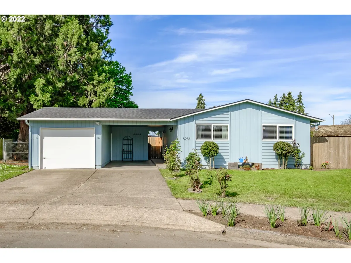 5253 F ST, Springfield, OR 97478