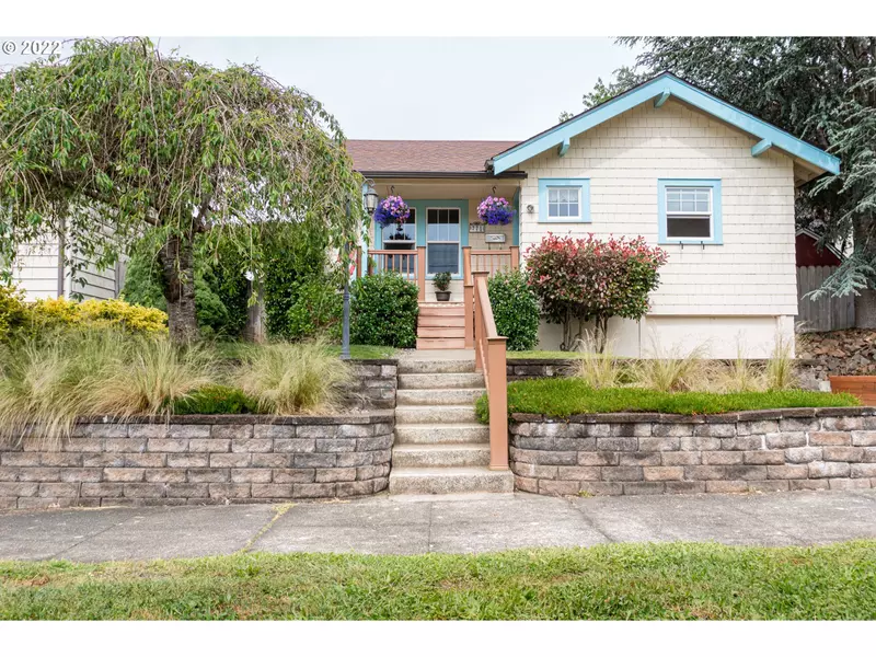 771 N DEAN ST, Coquille, OR 97423