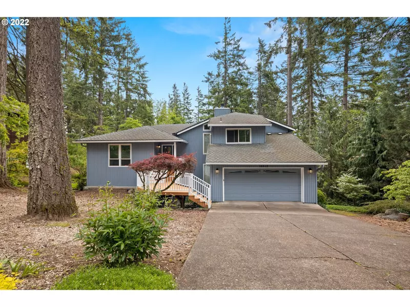 16512 S ARROWHEAD DR, Oregon City, OR 97045