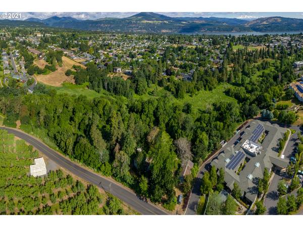 Hood River, OR 97031,3330 Brookside DR