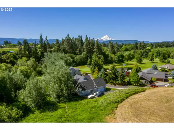 Hood River, OR 97031,3330 Brookside DR