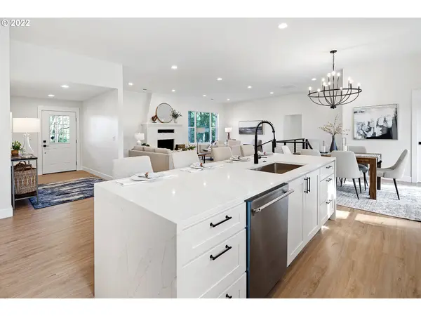 Sandy, OR 97055,36936 SE HIGHWAY 211