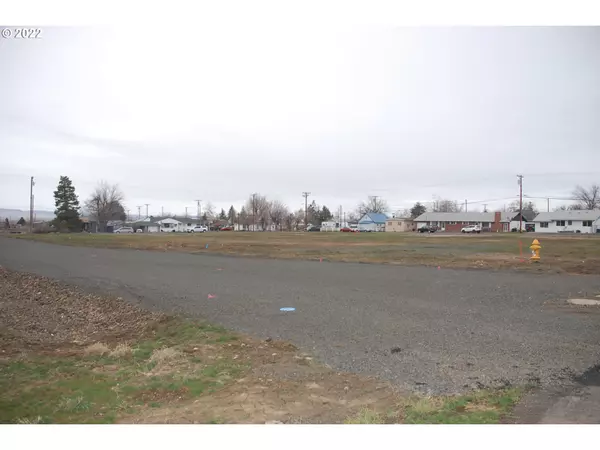 Condon, OR 97823,3 Jefferson #Lot 3