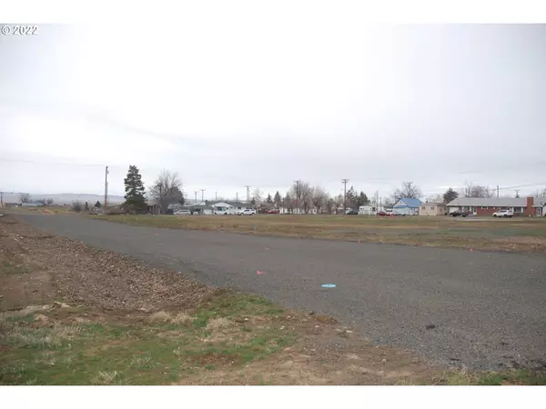 Condon, OR 97823,3 Jefferson #Lot 3