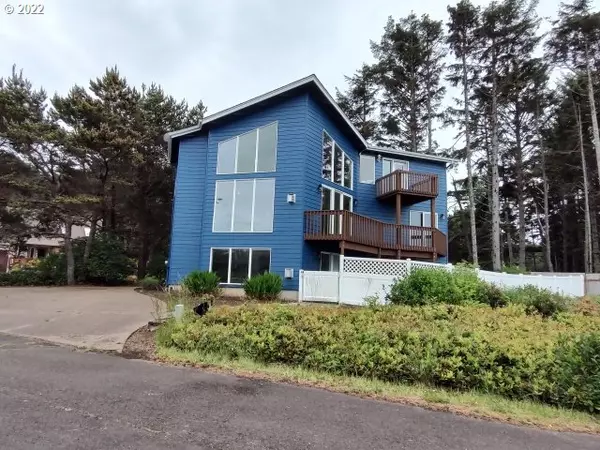 Depoe Bay, OR 97341,410 SW PINE CT