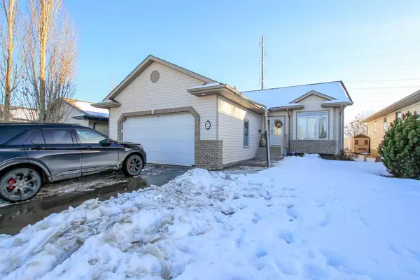 Red Deer, AB T4R 3K4,22 Lagrange CRES