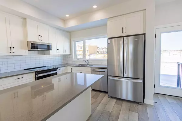 Calgary, AB T2X 5B9,39 Silverton Glen CRES