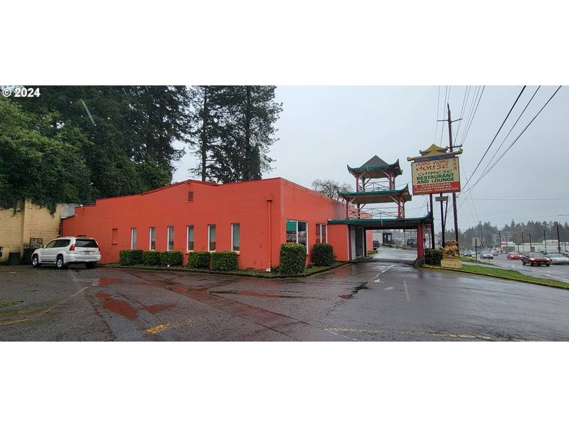 3583 COMMERCIAL ST SE, Salem, OR 97302