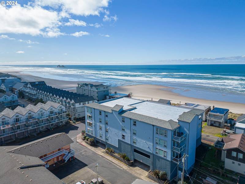 300 N PACIFIC ST #37, Rockaway Beach, OR 97136