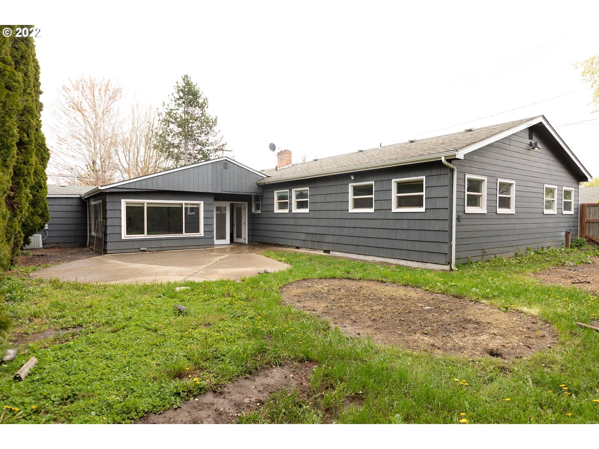 Mc Minnville, OR 97128,1037 NE 28TH ST