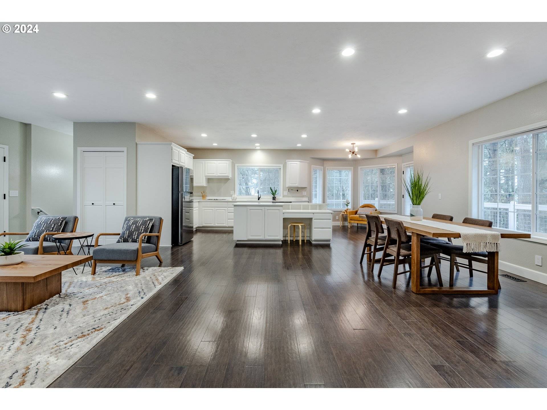 Eugene, OR 97408,90987 Ridgeview RD