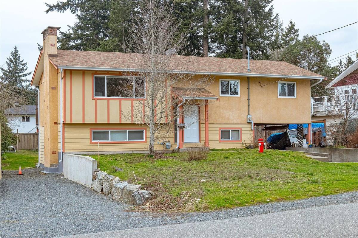 Colwood, BC V9C 2J8,3338 Roberlack Rd