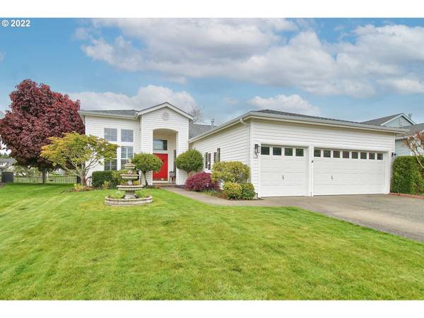 683 IRONWOOD TER, Woodburn, OR 97071