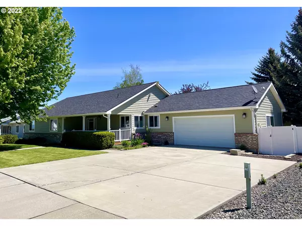 Baker City, OR 97814,950 ELKHORN DR