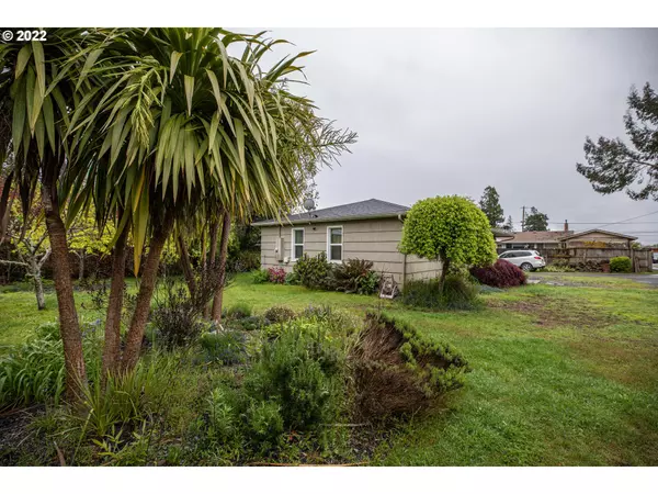 Coquille, OR 97423,1060 W 10TH ST