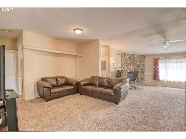 Helix, OR 97835,8 HEATHER CT