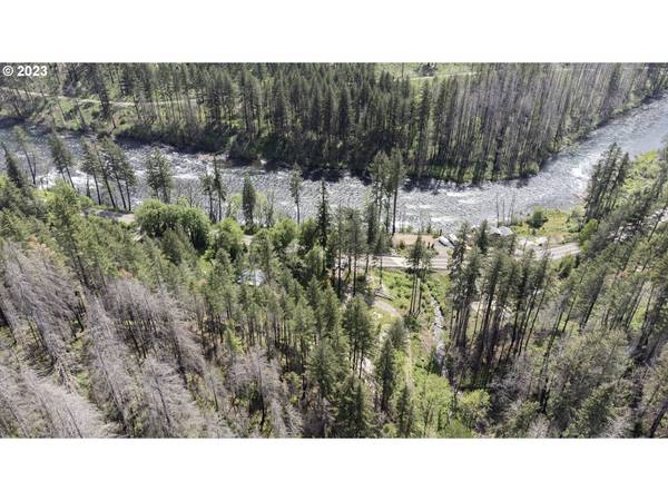 47987 MCKENZIE HWY, Vida, OR 97488